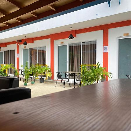 Dacha Thoddoo White Sand Exterior foto