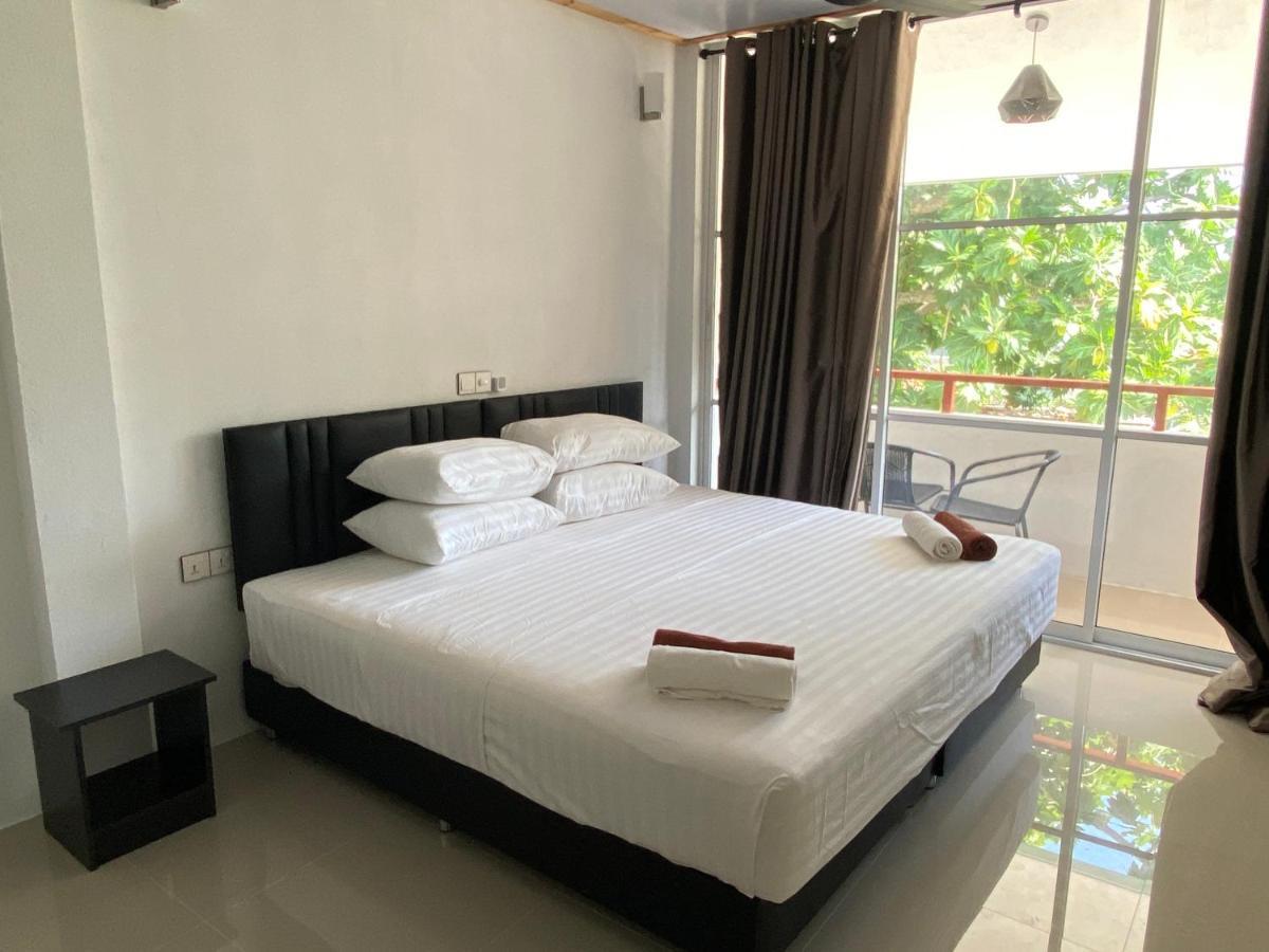 Dacha Thoddoo White Sand Exterior foto